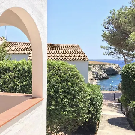 Islanders Cala en Forcat